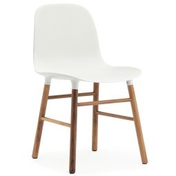 Form Chair stoel met walnoten onderstel, wit